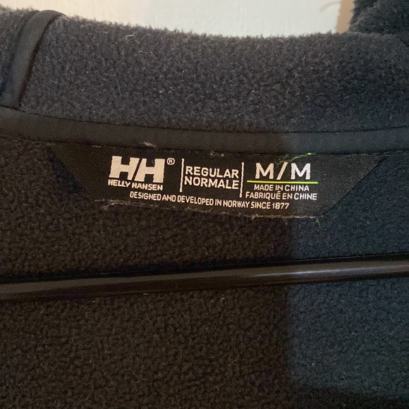 Helly Hansen Hoodie - Picture 3 of 4